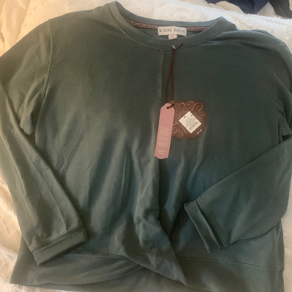 NWT women’s Knox Rose top